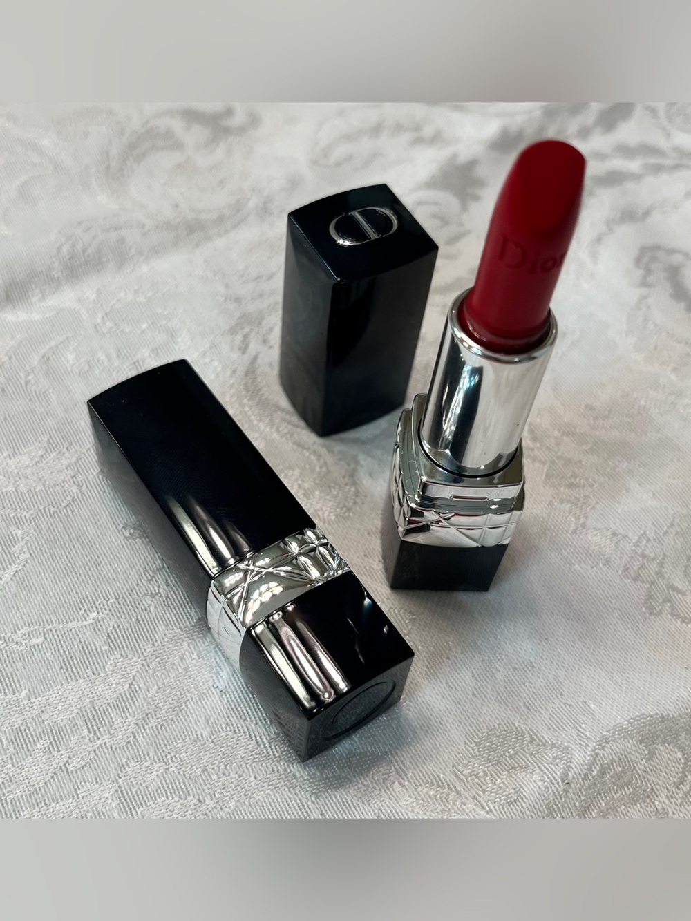 Dior Rouge Lip Duet Mini Lipsticks in Satin and Matte - Picture 5 of 6